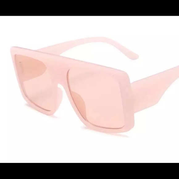Pink oversized sunglasses - Picture 2 of 2